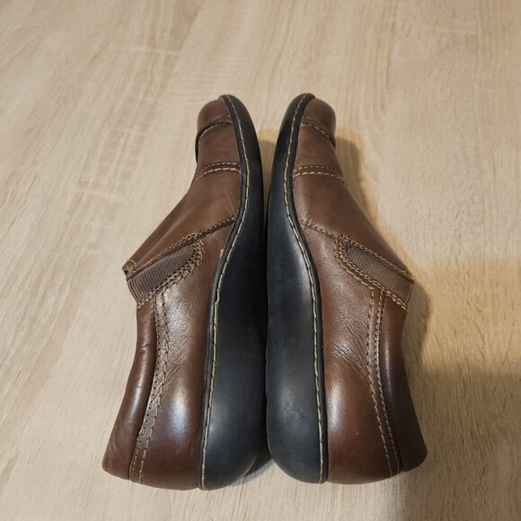 Clarks Collection Shoes Womens 6.5 Ashland Loafer Slip On Shoes Leather Brown - Picture 5 of 8
